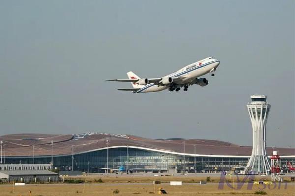 某航空企業(yè) 某航空企業(yè)